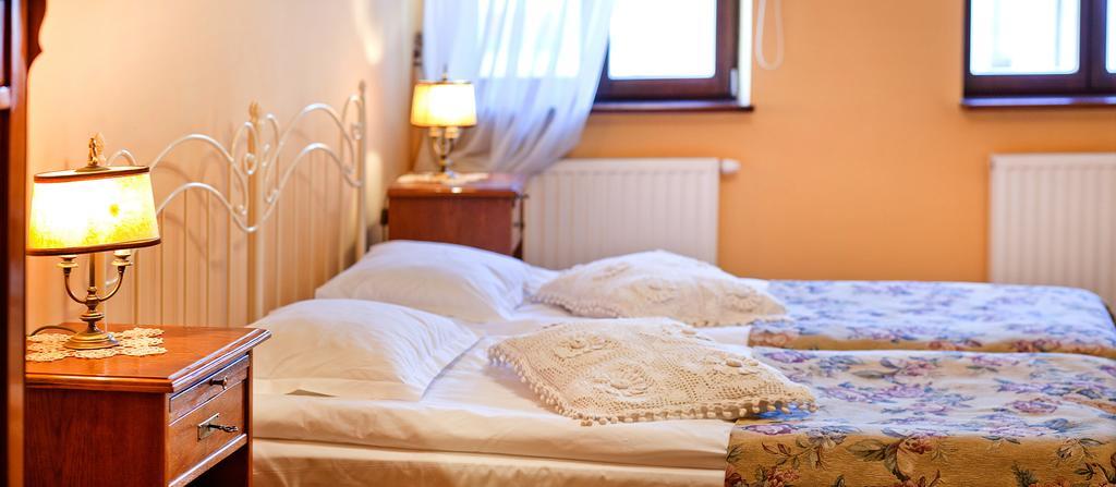 Apartamenty Centrum Villa Perla Еленя-Гура Экстерьер фото